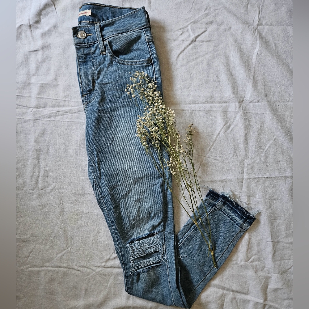 Levi's 720 high rise super skinny jeans